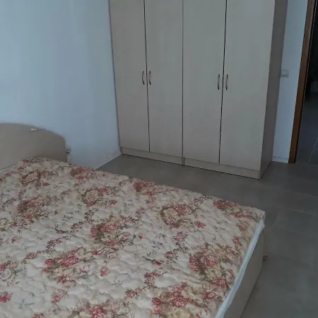 Prázdninový areál Apartments And Guest Rooms 