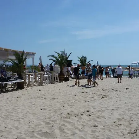 منتزه العطل Apartments And Guest Rooms 